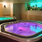 Awesome Apartment In Saint-Affrique With Wifi Appartement *